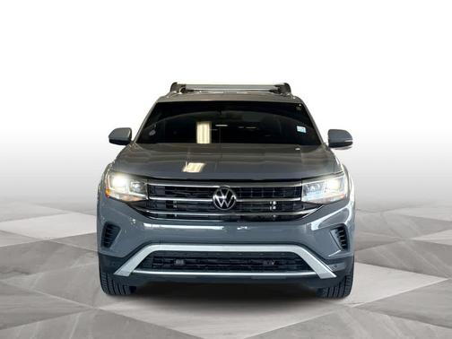 Pure Gray 2023 Volkswagen Atlas Cross Sport 3.6 V6 SE w/ Technology