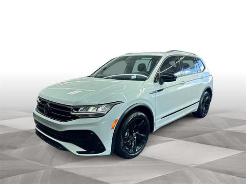 2024 Volkswagen Tiguan 2.0T SE R-Line Black