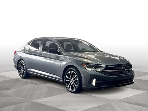 Platinum Gray Metallic 2022 Volkswagen Jetta 1.5T Sport