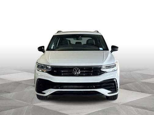 Pure White 2022 Volkswagen Tiguan 2.0T SE R-Line Black