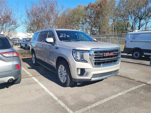 2023 GMC Yukon XL SLT