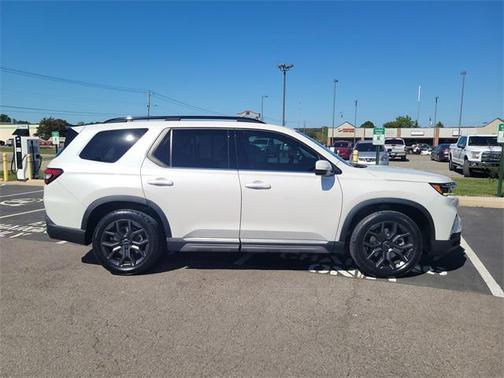 2024 Honda Pilot Touring 8-Passenger