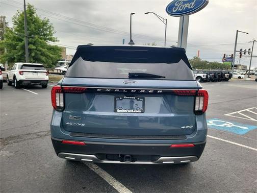 2025 Ford Explorer Active