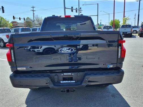 2025 Ford F-150 Lightning Flash