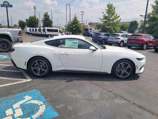 2025 Ford Mustang EcoBoost