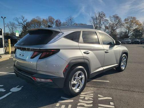 2024 Hyundai TUCSON SE