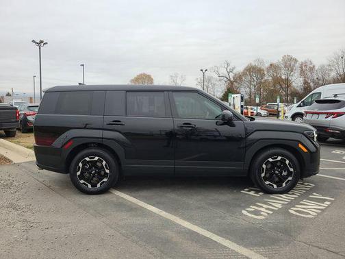 2025 Hyundai SANTA FE SE