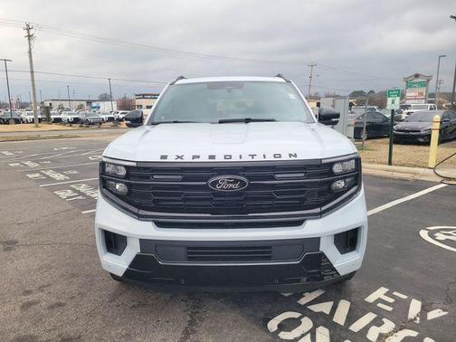 2026 Ford Expedition Platinum