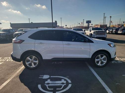 2024 Ford Edge SE