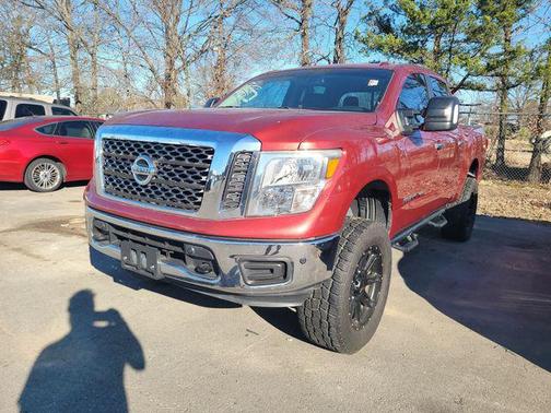 2018 Nissan Titan SV