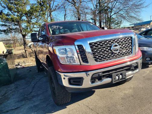 2018 Nissan Titan SV
