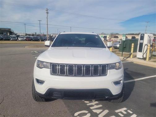 2018 Jeep Grand Cherokee Laredo E