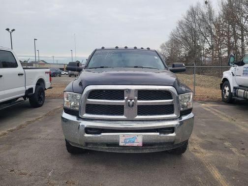 2017 RAM 2500 Tradesman Crew Cab 4x4 6'4' Box