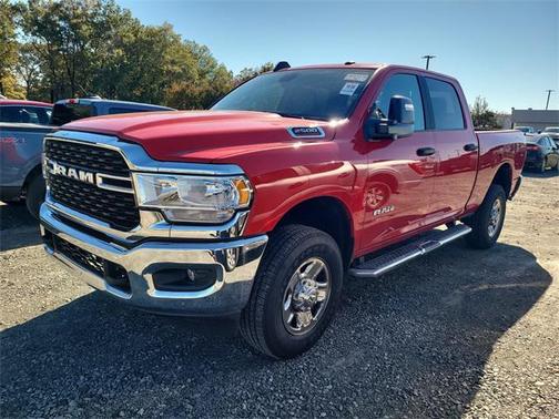 2024 RAM 2500 Big Horn Crew Cab 4x4 6'4' Box