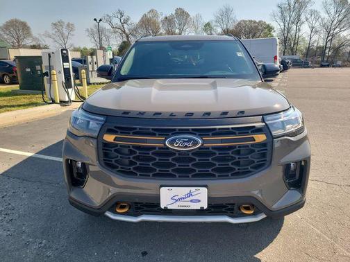 Marsh Gray 2026 Ford Explorer Tremor