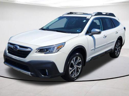 Crystal White Pearl 2022 Subaru Outback Touring