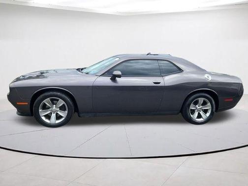 Granite Crystal Clearcoat Metallic 2016 Dodge Challenger SXT