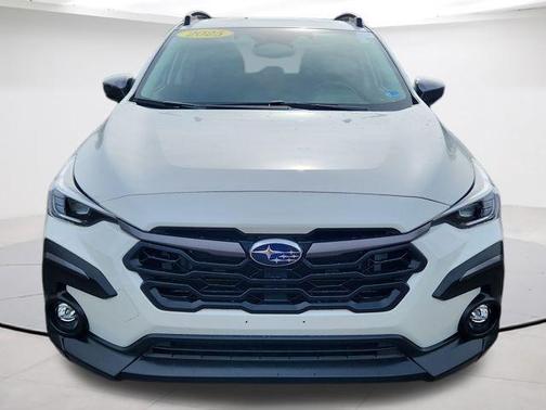 Crystal White Pearl 2025 Subaru Crosstrek Limited