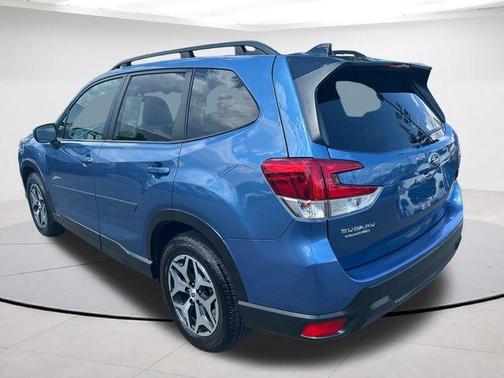 Horizon Blue Pearl 2024 Subaru Forester Premium