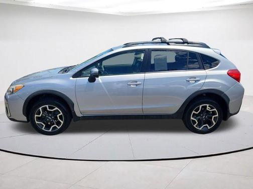 Ice Silver Metallic 2016 Subaru Crosstrek 2.0i Limited