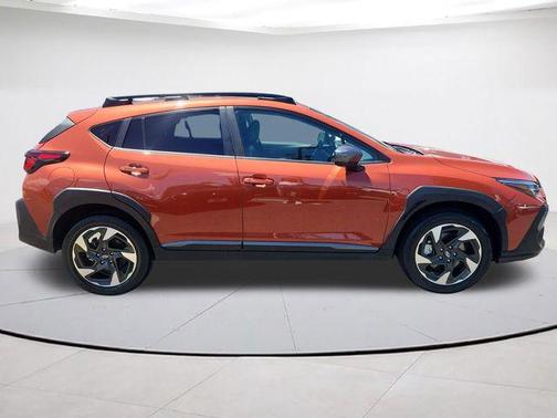 Sun Blaze Pearl 2024 Subaru Crosstrek Limited
