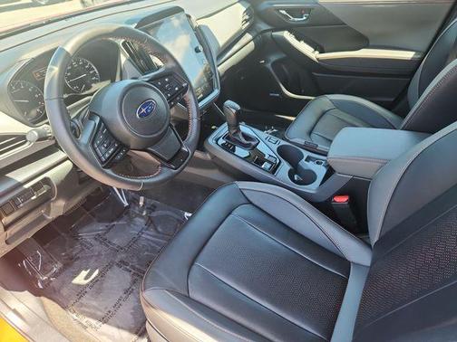 Sun Blaze Pearl 2024 Subaru Crosstrek Limited