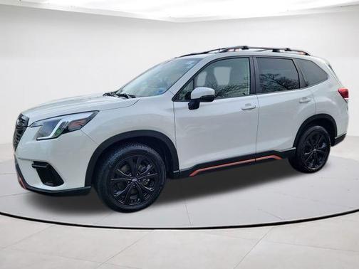 Crystal White Pearl 2023 Subaru Forester Sport