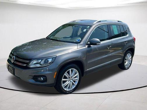 Pepper Gray 2016 Volkswagen Tiguan SE