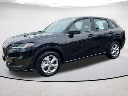 Crystal Black Pearl 2023 Honda HR-V LX