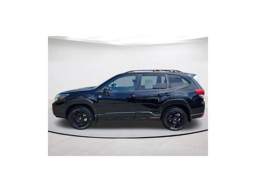Crystal Black Silica 2025 Subaru Forester Wilderness