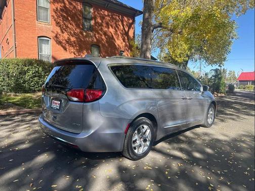 2018 Chrysler Pacifica Limited
