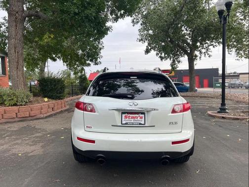 2006 INFINITI FX35 Base