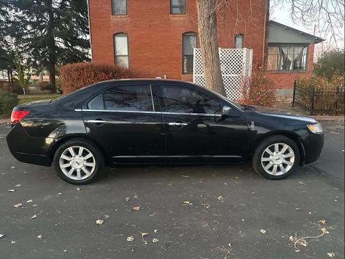 2010 Lincoln MKZ Base