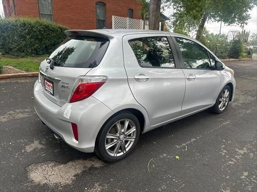 2012 Toyota Yaris LE