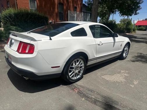 2012 Ford Mustang V6 Premium