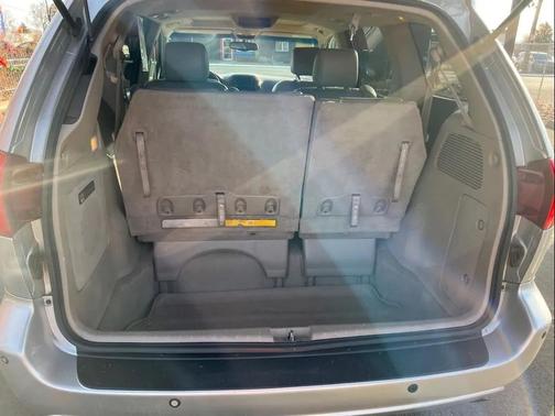 2004 Toyota Sienna XLE Limited