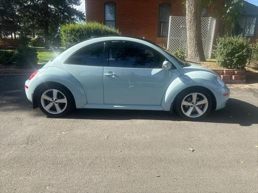 2010 Volkswagen New Beetle 2.5L