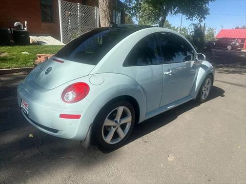2010 Volkswagen New Beetle 2.5L