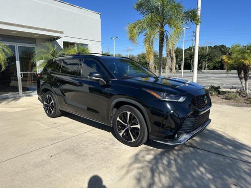 2022 Toyota Highlander XSE