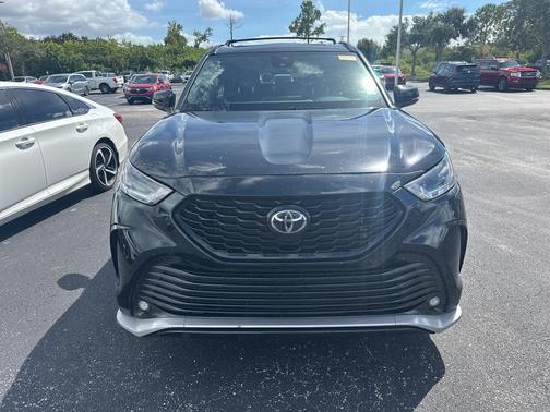 2022 Toyota Highlander XSE