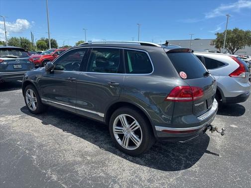 2015 Volkswagen Touareg V6 Executive