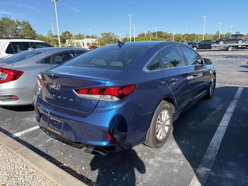 2018 Hyundai SONATA SE