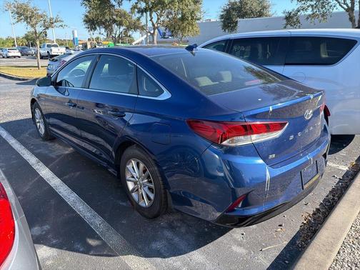 2018 Hyundai SONATA SE