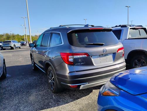 2020 Honda Pilot Touring 8-Passenger