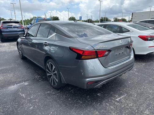 2022 Nissan Altima 2.5 SR