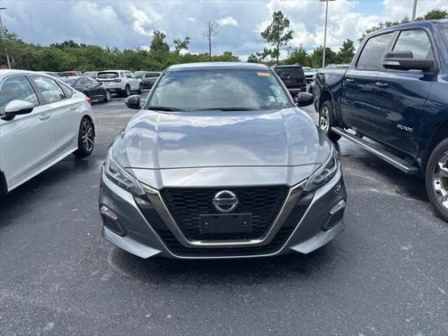 2022 Nissan Altima 2.5 SR