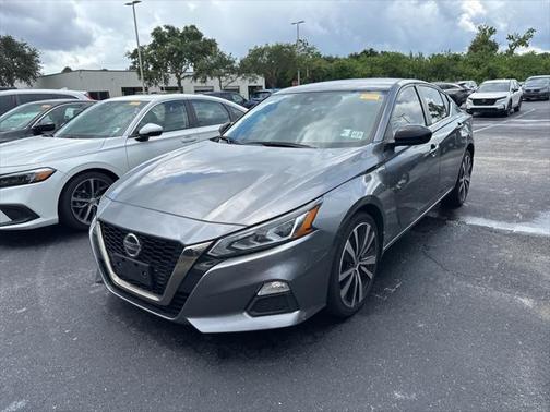 2022 Nissan Altima 2.5 SR