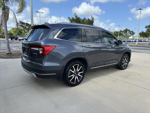 2019 Honda Pilot Touring 8-Passenger