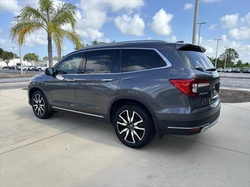 2019 Honda Pilot Touring 8-Passenger