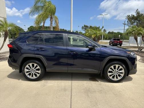2020 Toyota RAV4 XLE Premium